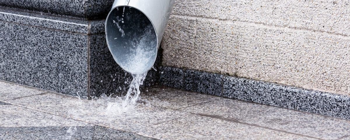The Best Drainage Options for Flat Roofs image