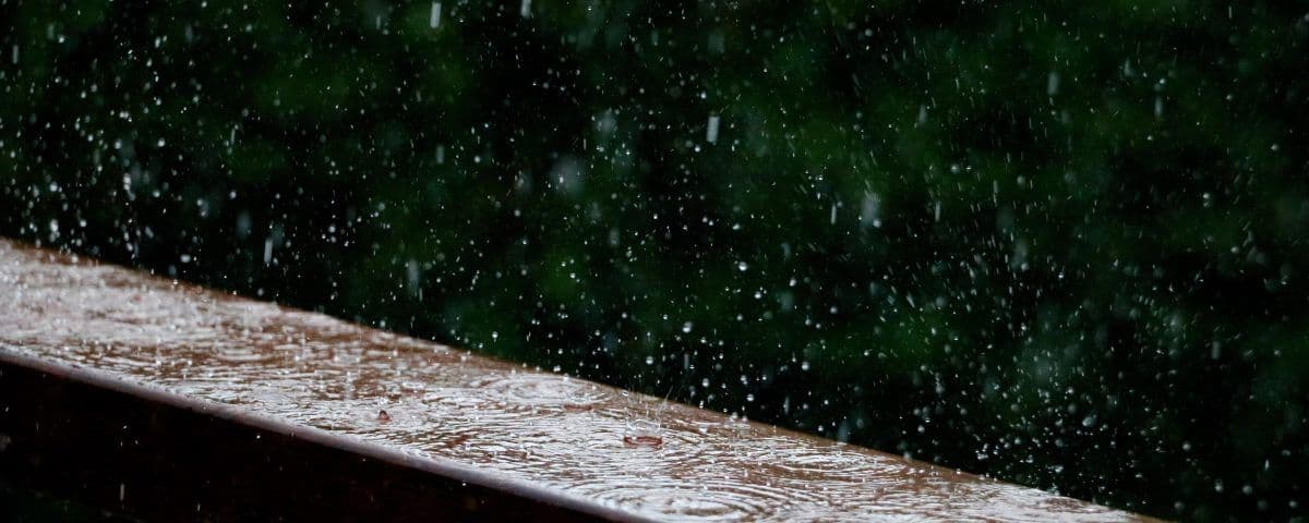 Blog post Keeping Your Business Dry: How to Waterproof Your Roof image